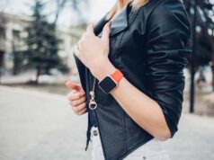 Smart Watch in Modern Fashion